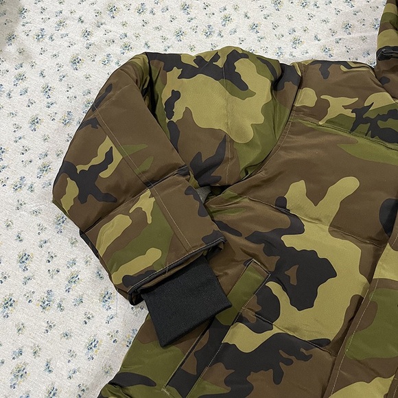 Canada Goose Camouflage Hooded Down Jacket - Picture 3 of 11